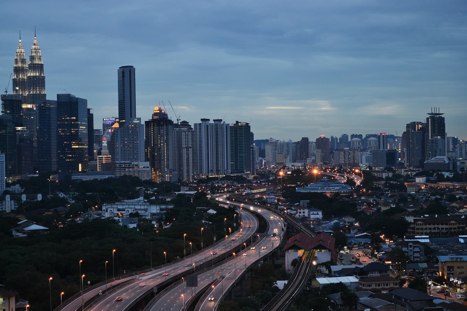 KL360 facilities — sky deck, infinity pool and Michelin-star dining
